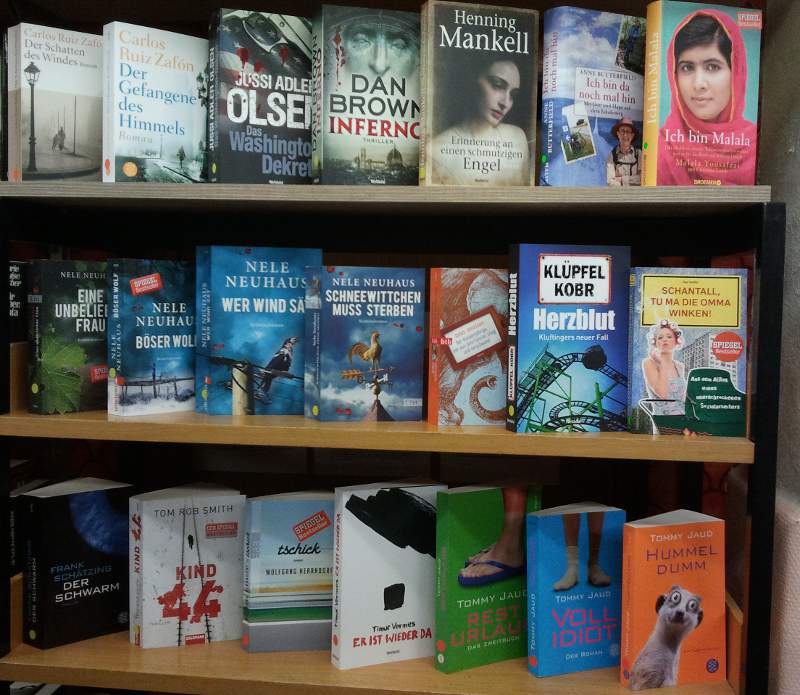 Neue Bestseller in der Bücherei Neue Bestseller in der Bücherei